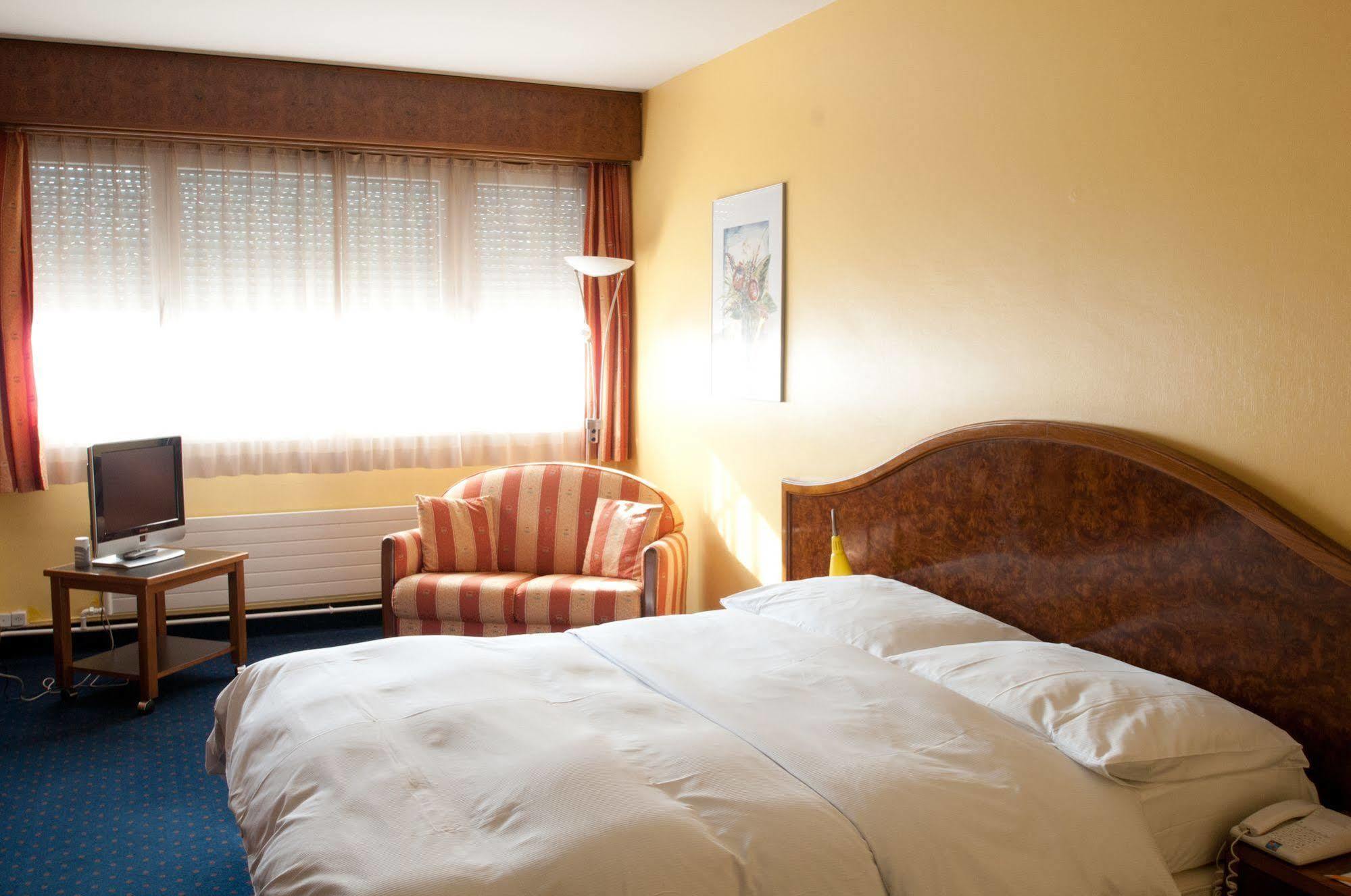 Hostellerie De La Vendee Lancy ภายนอก รูปภาพ