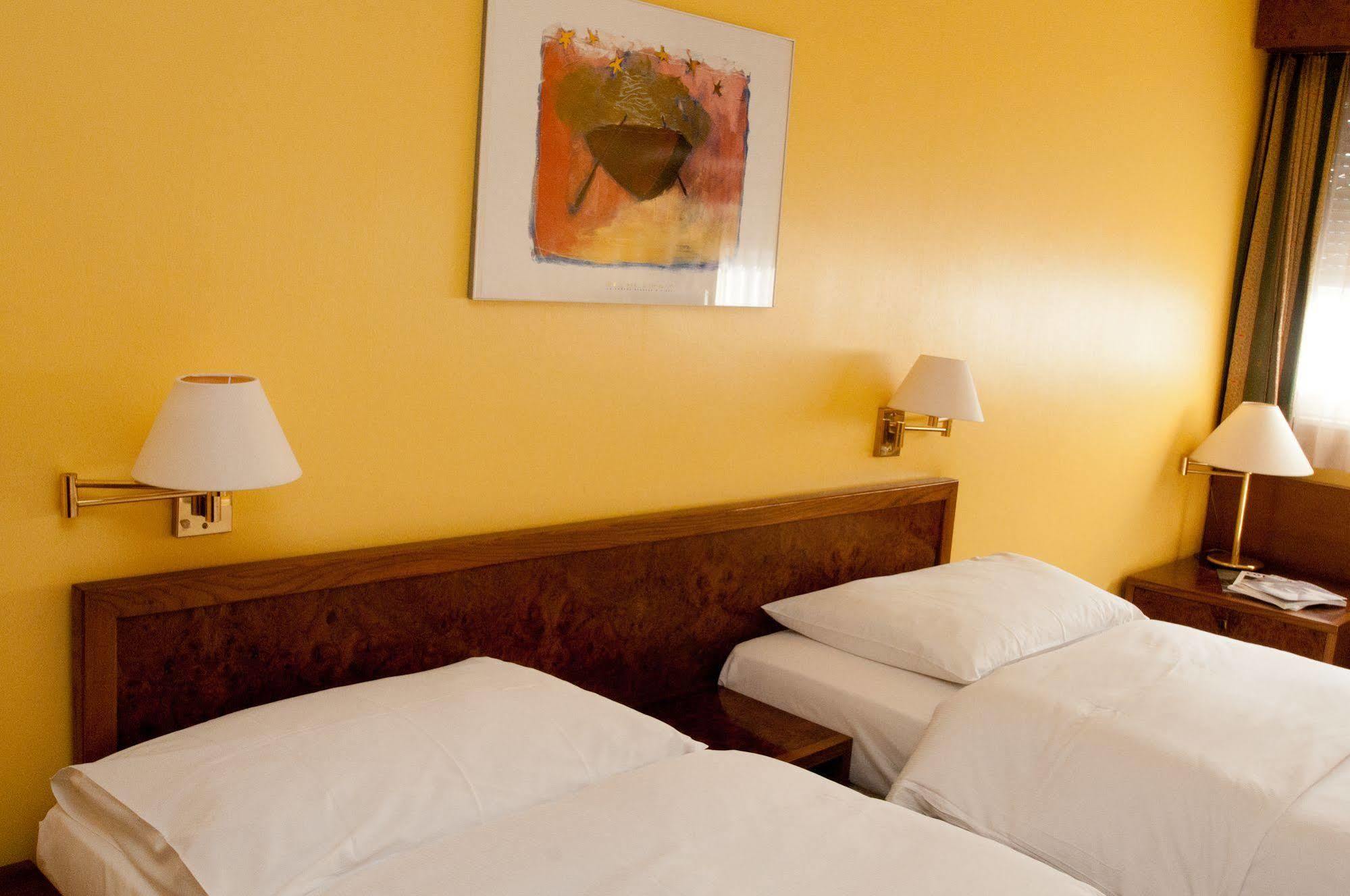 Hostellerie De La Vendee Lancy ภายนอก รูปภาพ