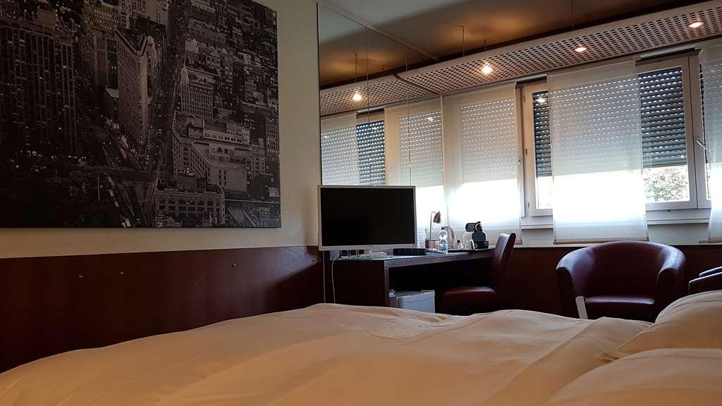 Hostellerie De La Vendee Lancy ห้อง รูปภาพ